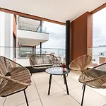 Middle Views * Fuengirola