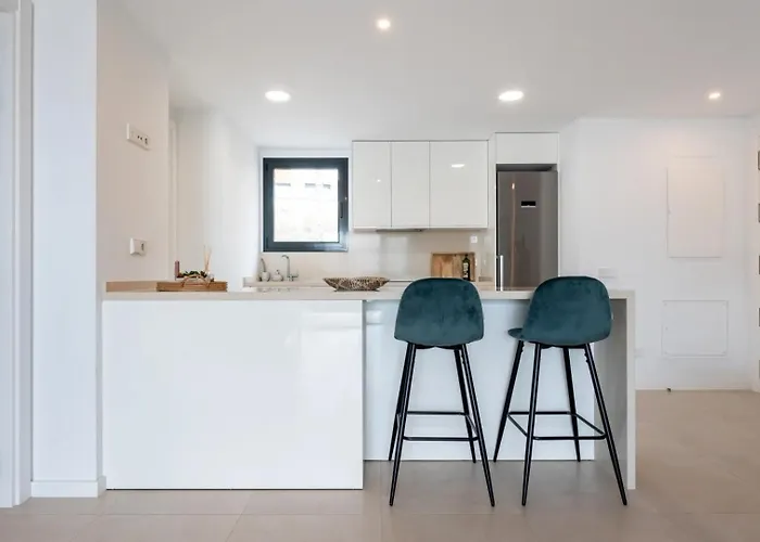 Middle Views Apartment *