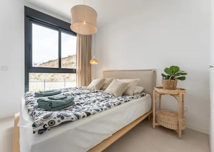 Middle Views * Fuengirola