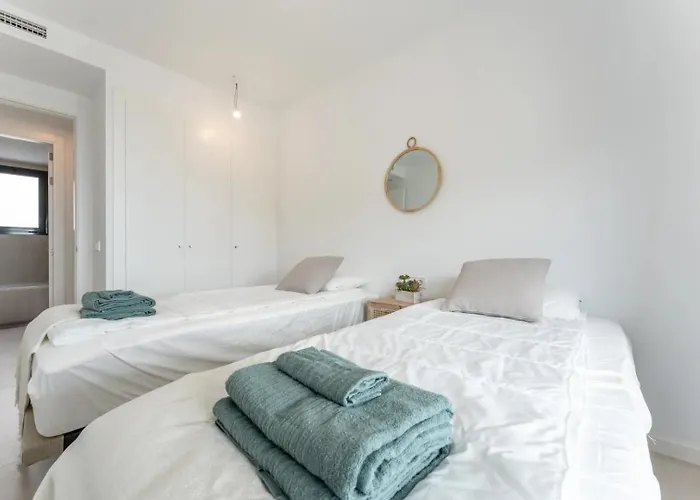 Middle Views * Fuengirola